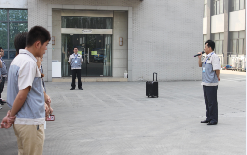 彩晶事业部积极相应号召，召开全事业部“安全活动月”带头大会